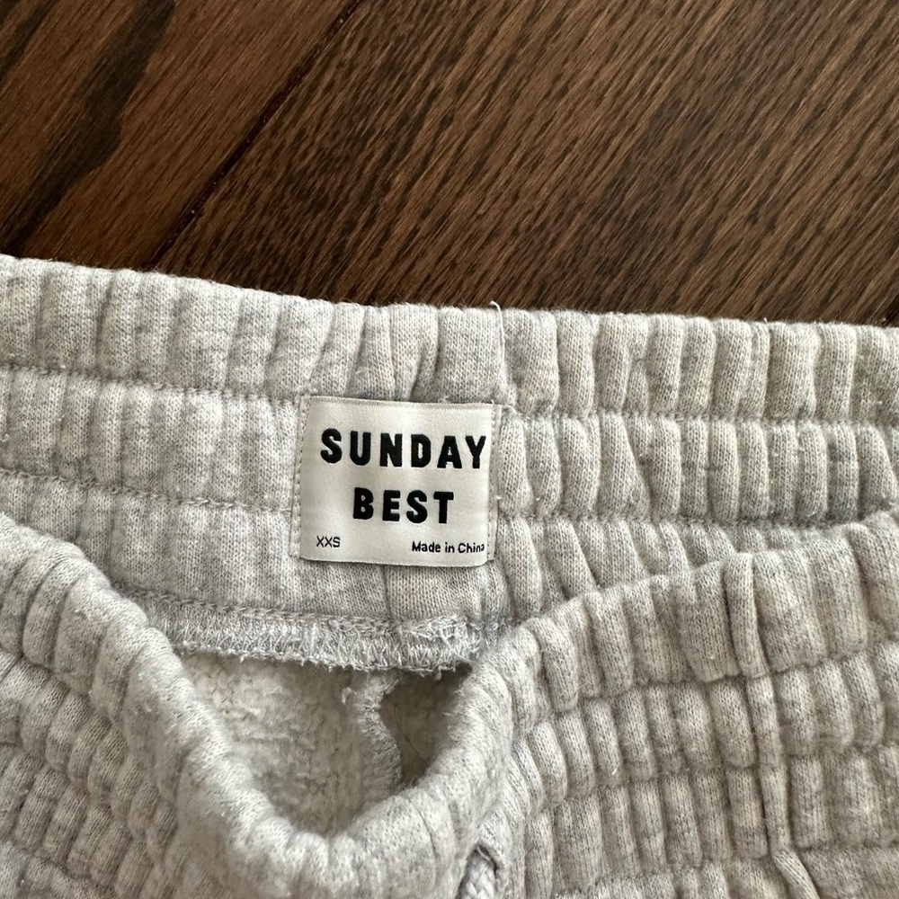Grey Aritzia sweatpants